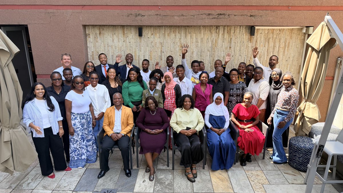 policy forum tweet media