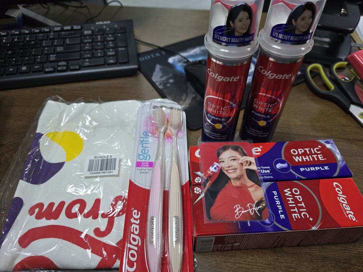 DARAbbit21_'s tweet image. Yey! My ColgatexBianca exclusive bundle's here naaaaa!!!  #BIANCAvincedMeToBuyIt #ColgatePurple #ColgateSmile @biancadeveraa @ColgatePH