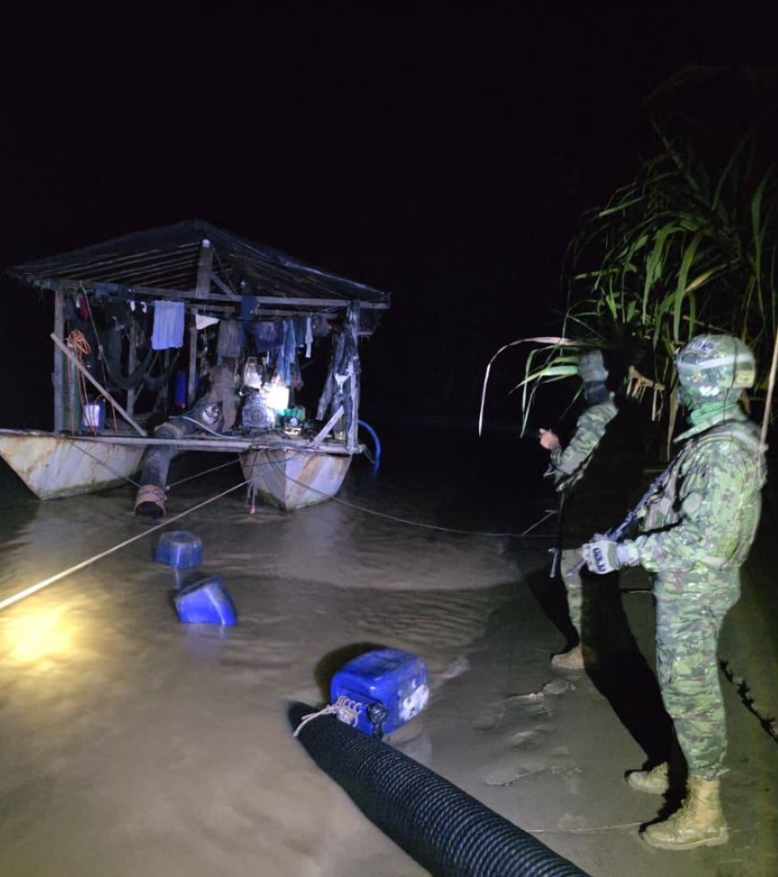 Ministerio de Defensa Nacional del Ecuador tweet media