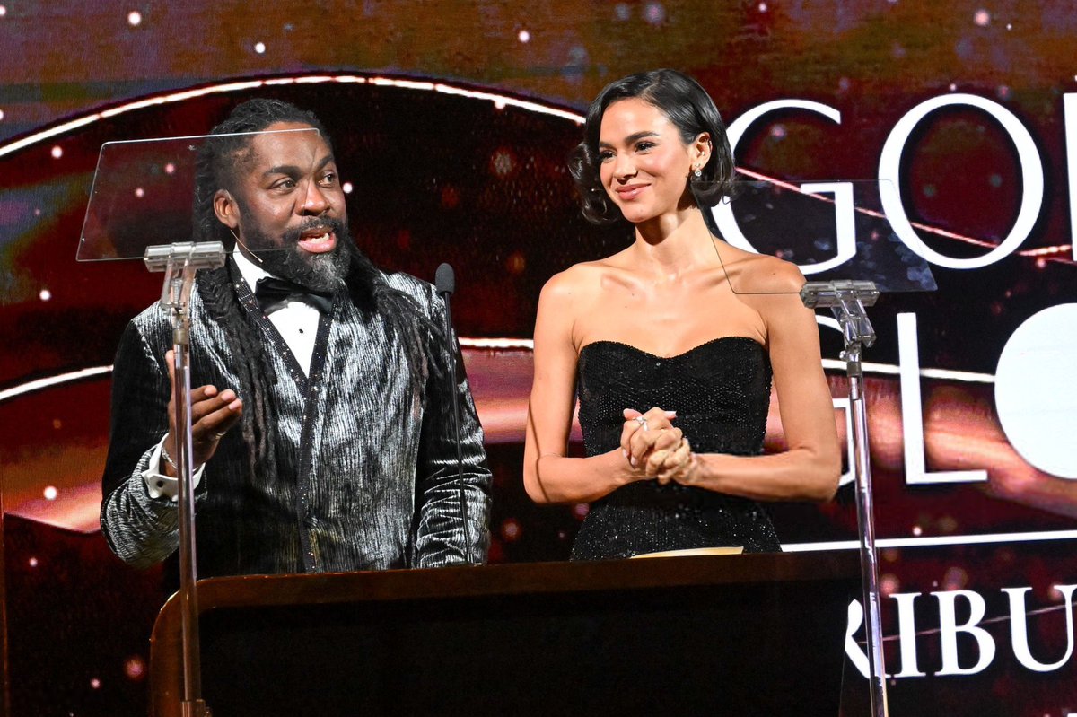 Bruna Marquezine Access tweet media