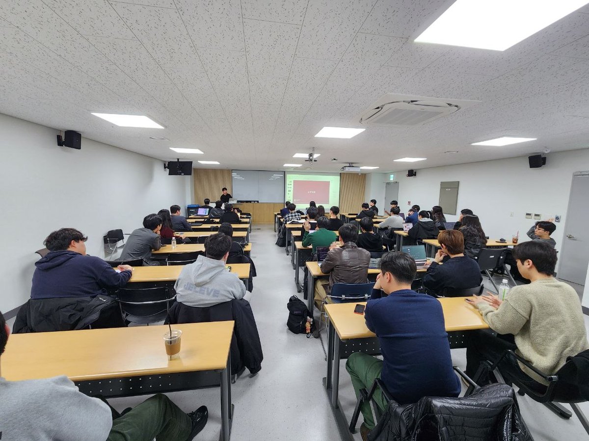 BlockchainValley tweet media