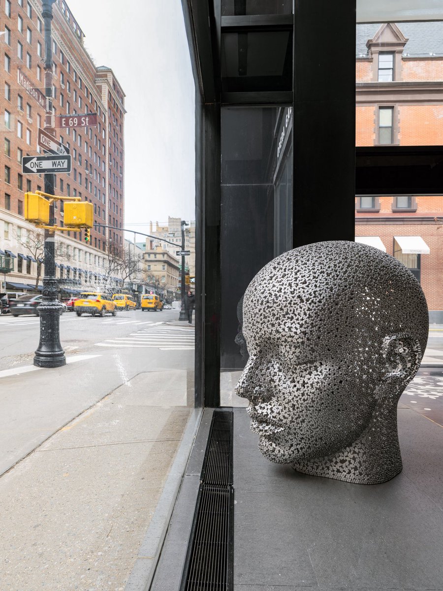 Opera Gallery tweet media