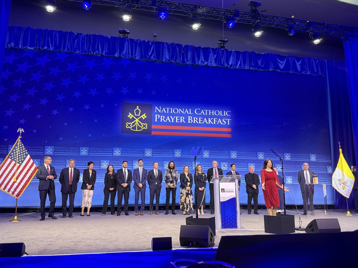 Kelly Loeffler tweet media