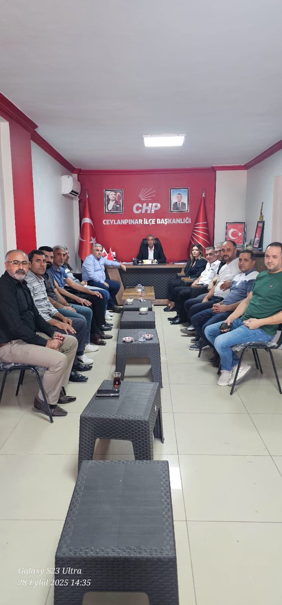 cagraYusufCHP's tweet photo. Bayram; sadece takvimde bir gün değil,
adaletin, eşitliğin ve kardeşliğin hatırlandığı bir vicdan çağrısıdır.

Biz, umudu büyütenlerdeniz.
Biz, yan yana durdukça güçlenenlerdeniz.

CHP Ceylanpınar İlçe Örgütü olarak;
herkes için adil, herkes için eşit, herkes için mutlu yarınlar dileğiyle…

Bayramımız kutlu olsun. 🌿

@herkesicinCHP @eczozgurozel @EnsarAytekin10 @MTanal @karadagferhatt @azizbabacan3