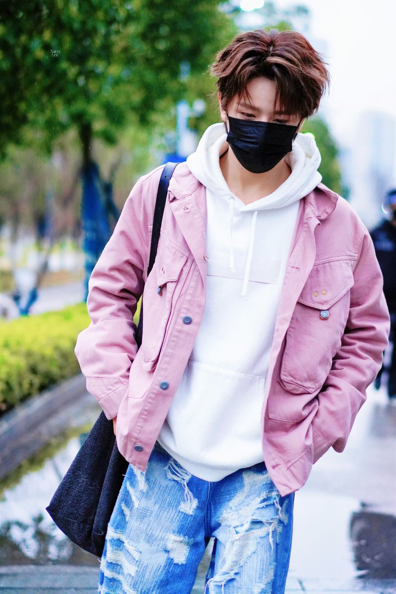 pakai mask pon handsome, penat sikit la