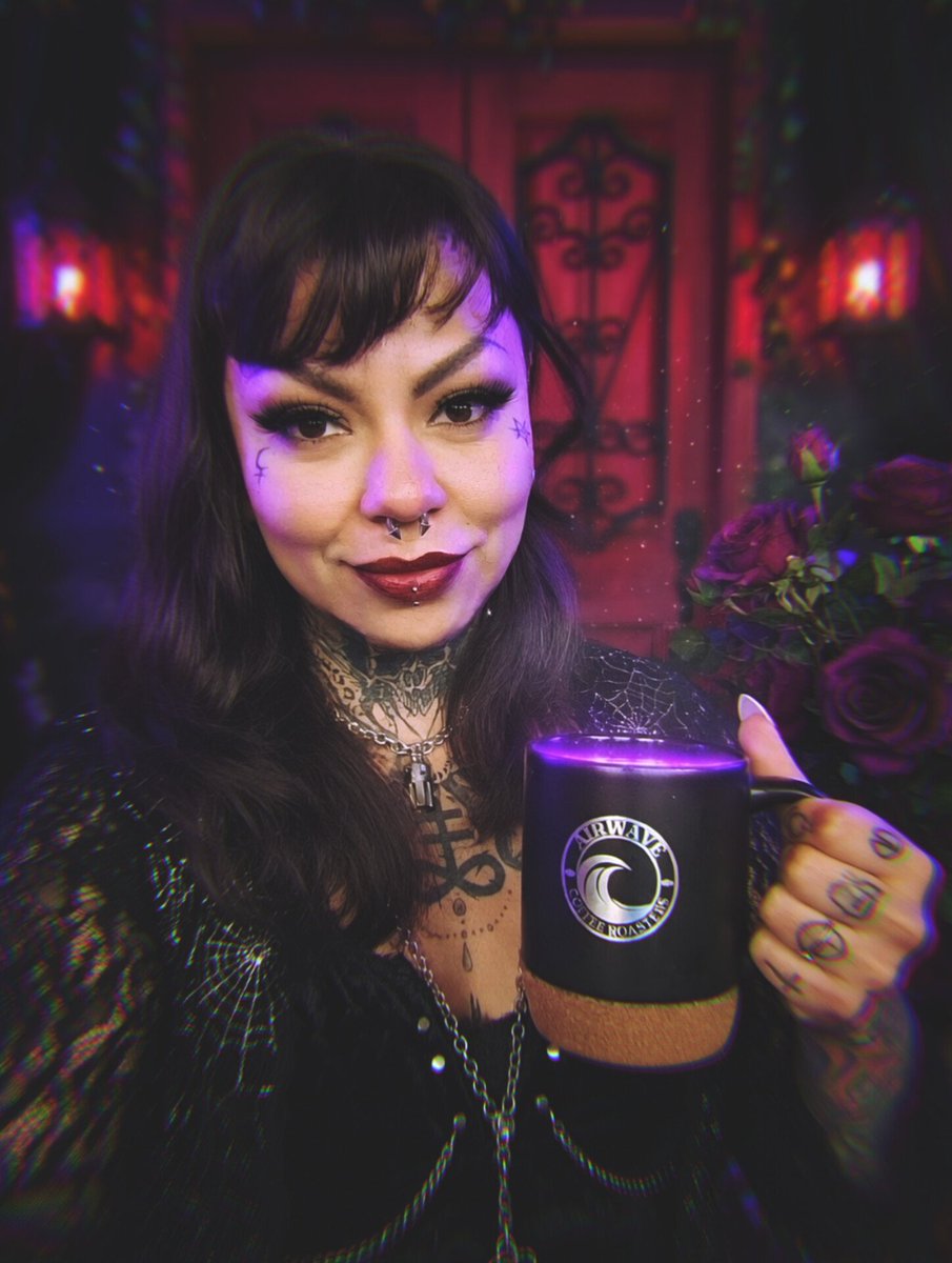 𝕭⛧𝖙𝖍𝖊 𝕭⛤𝖗𝖉 tweet media