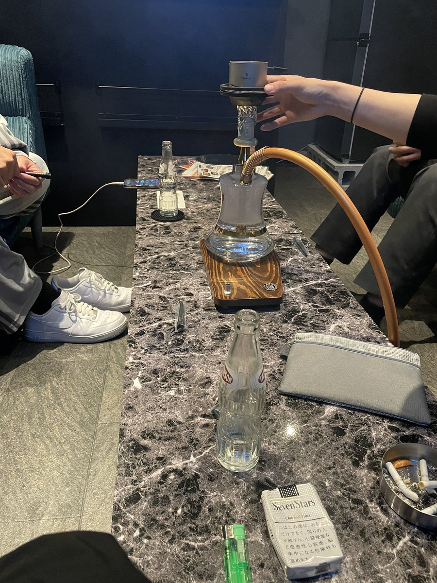 アゴ髭隠しJohn tweet media