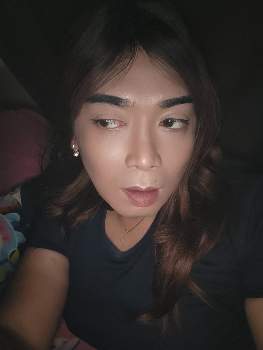 Intanoya23's tweet photo. Takbiran jadinya besok
Hujan gini tidur lagi aja ahhhh😣

#crossdressingindo #waria #crossdresser #crossdressserhijab
#wariajakarta https://t.co/0FdlSpnDz9