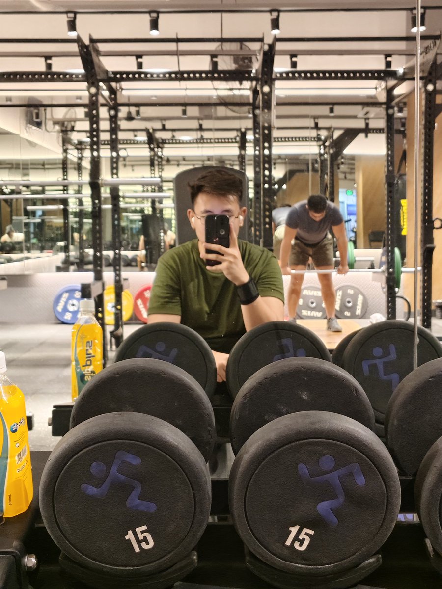 Rex 🜲 tweet media