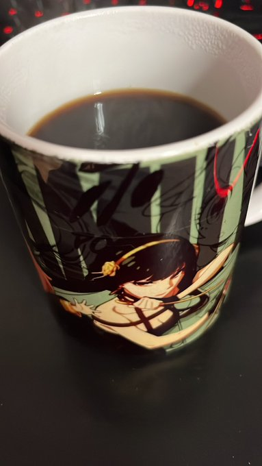 kurokurtis's tweet photo. hoje o cafe ta diferente #caneca #personalizada #coffee https://t.co/YVxknoT5pv