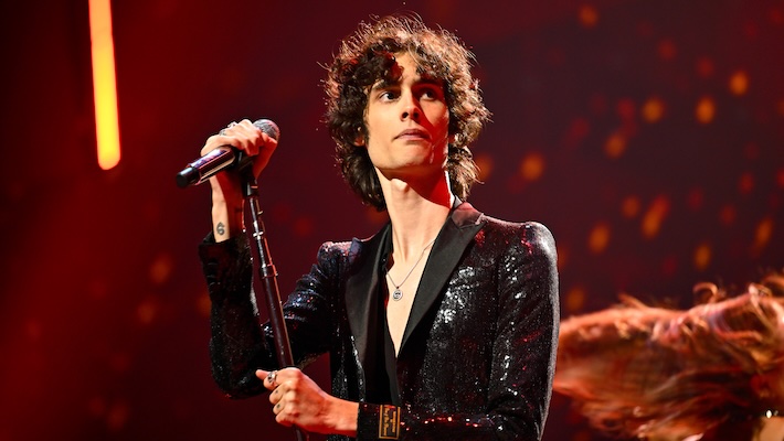 Boston 87.7 FM tweet media