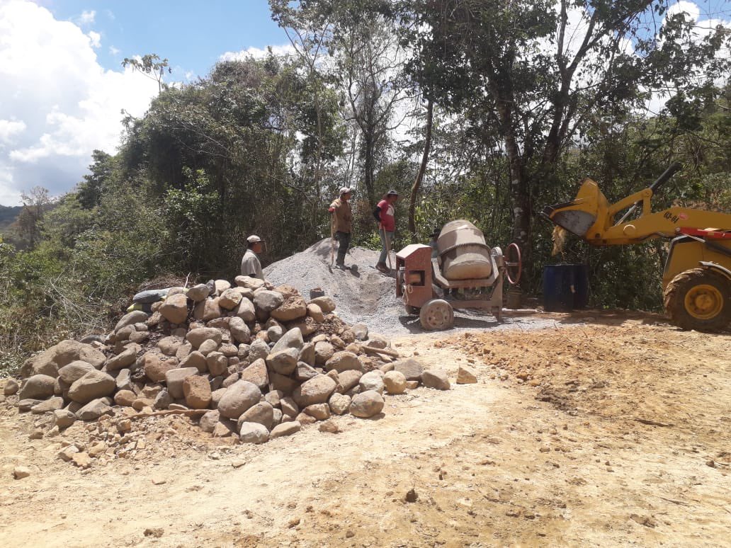 Aminingwoman tweet media