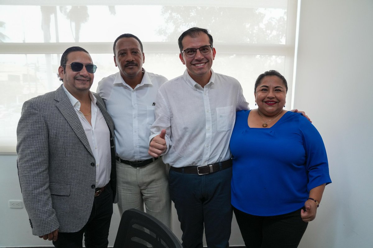 MinTrabajoEc's tweet photo. El ministro @haburbano participó en el Parlamento General de la Confederación Nacional de Trabajadores Fuerza Sindical del Ecuador, un espacio de diálogo directo donde se abordaron temas como: la libertad sindical, el respeto a los derechos adquiridos y acciones concretas para fortalecer condiciones laborales más justas en el país.
#ElNuevoEcuador
