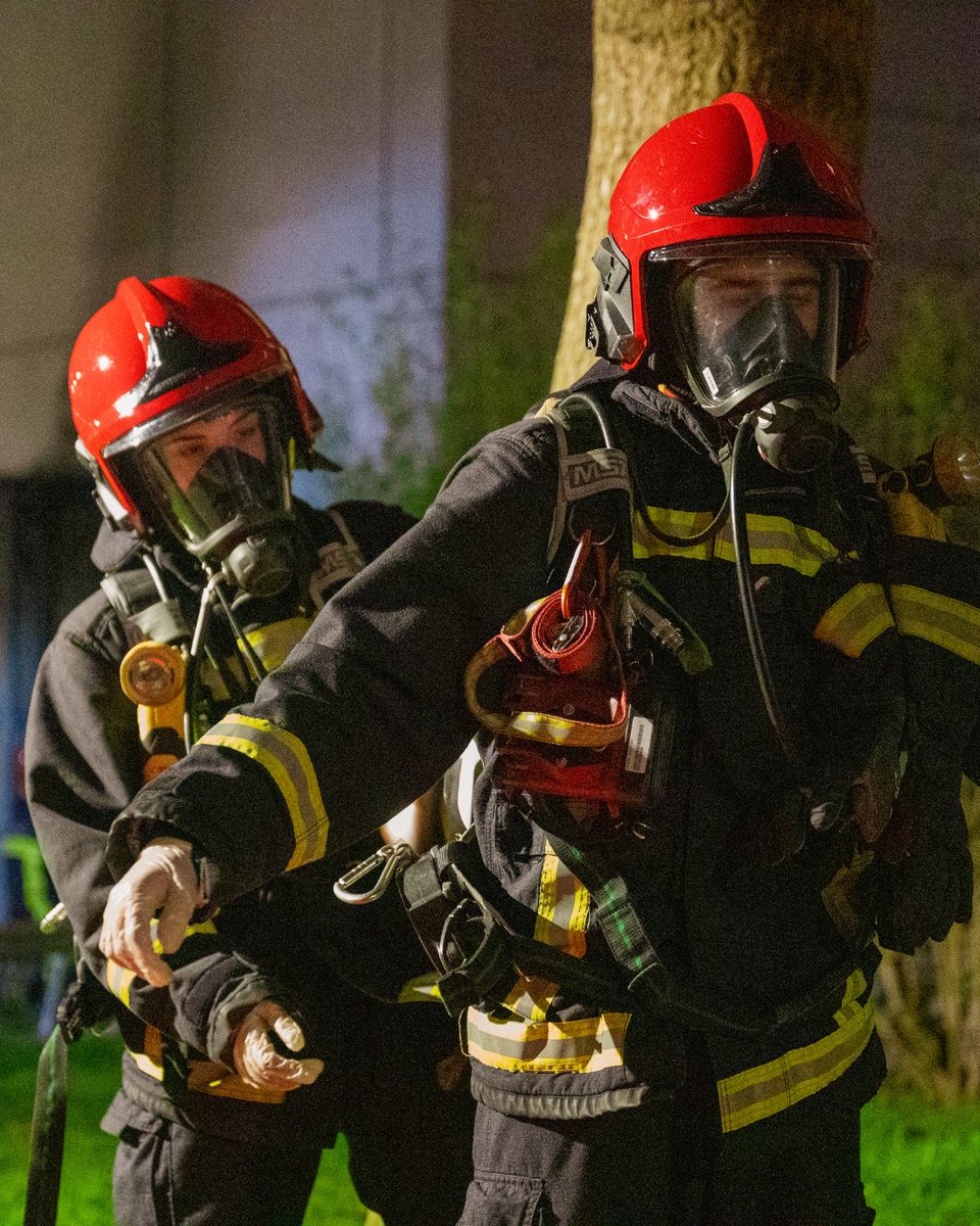 Sdis_95's tweet image. [Retour sur #Intervention] 🚨 Incendie à Cergy.

👉Le 21 février dernier, les sapeurs-pompiers du Val d’Oise ont été mobilisées pour un feu de bâtiment d’habitation, à Cergy. Il s’agissait d’un feu de détritus dans le hall de l’immeuble.
L’action rapide des secours a permis de