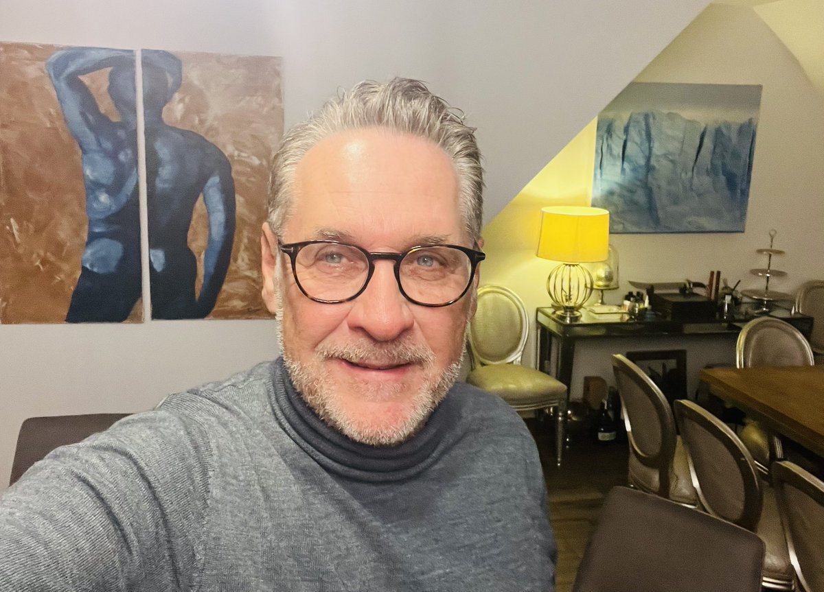 HC Strache tweet media