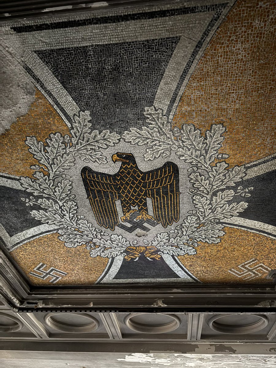 Berlin Battle Damage tweet media