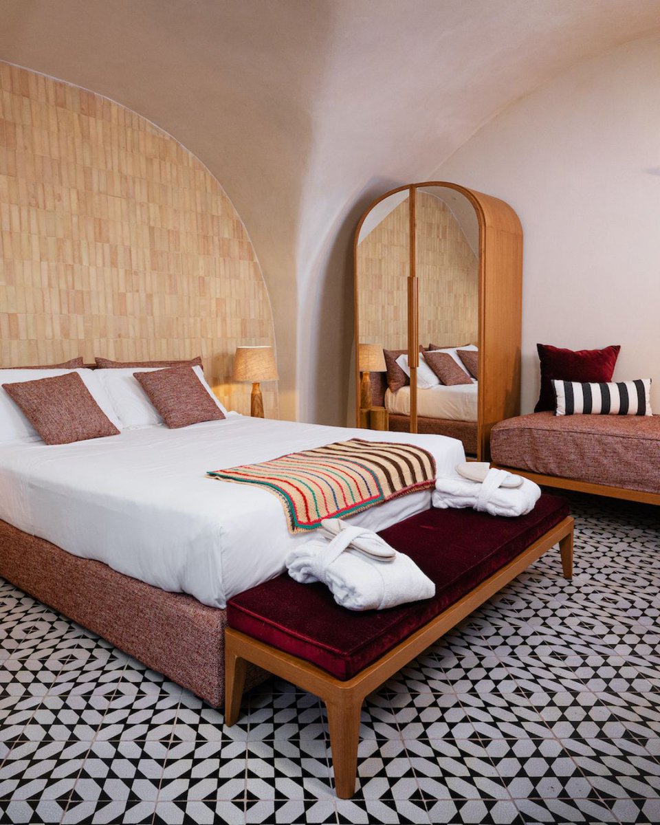 HIP Hotels tweet media