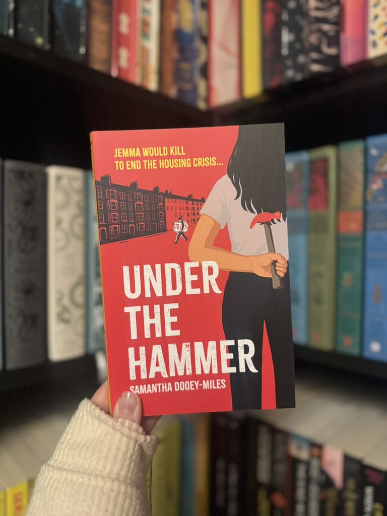 secret_bookblog's tweet photo. ✨✨ NEW REVIEW ✨✨

Under the Hammer by Samantha Dooey-Miles is sharp, dark and disturbingly addictive.

A furious, funny take on the housing crisis that asks when justified anger turns into something dangerous.

I flew through this one. Uncomfortable, clever and very current.

Full review⬇️
https://t.co/vaJ2BBai4Q

Purchase link⬇️
https://t.co/mheENjGF4O

👏🏻👏🏼 👏🏽 👏🏾 👏🏿

#UnderTheHammer #SamanthaDooeyMiles #ContemporaryFiction #TheSecretBookReview #VerveBooks
