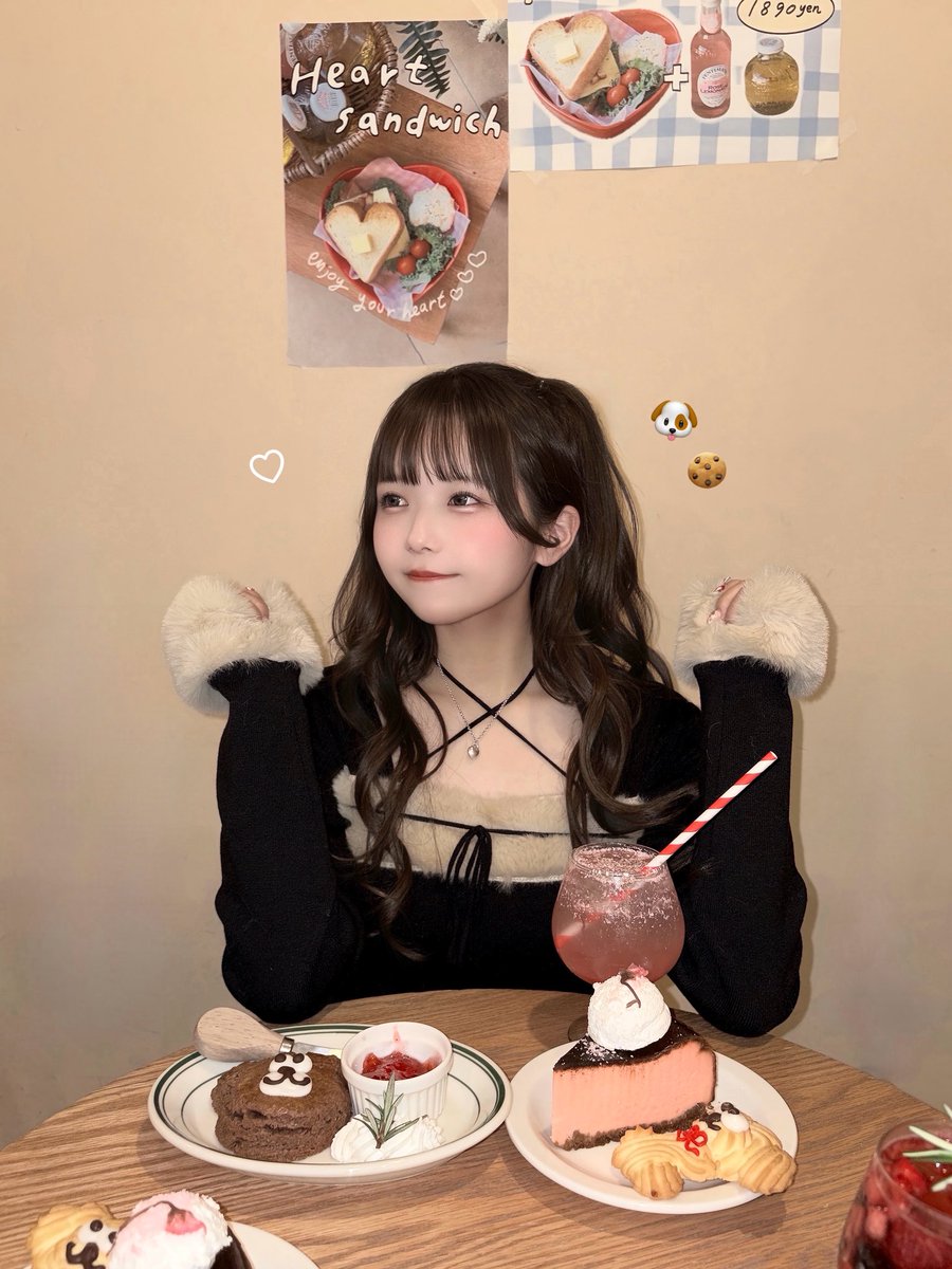 PHgil74137100's tweet photo. 原宿にあるカフェがかわいすぎる🧸🤍 https://t.co/odiVRtodpi