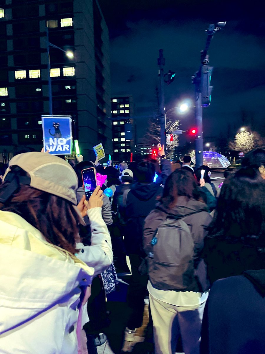 erikariex tweet media