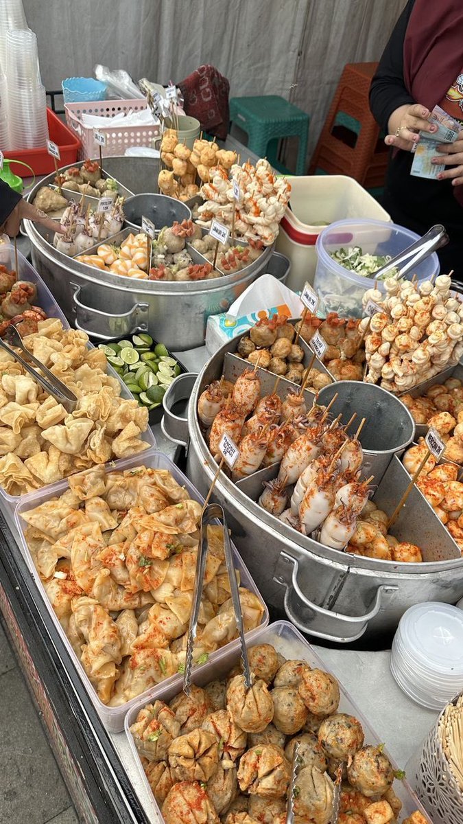 devartra tweet media