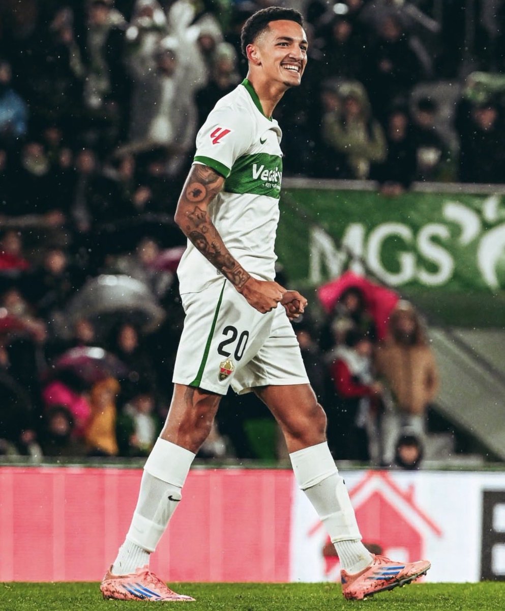 《 𝐉𝐉 》 tweet media