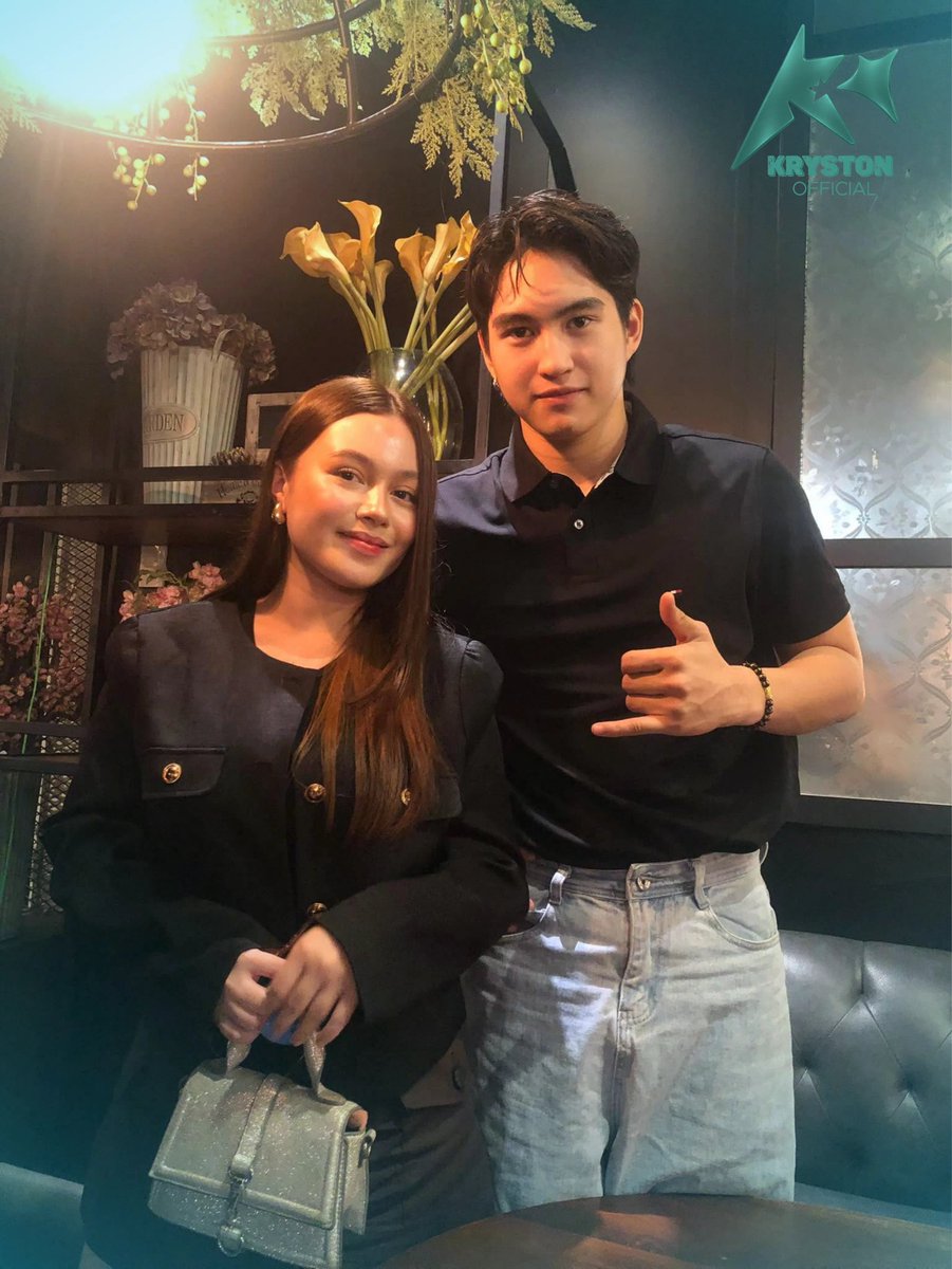 sobrang things naman, mga nak? KRYSTON magkakilala pa

#KrystalMejes | #AntonVinzon | #KRYSTON