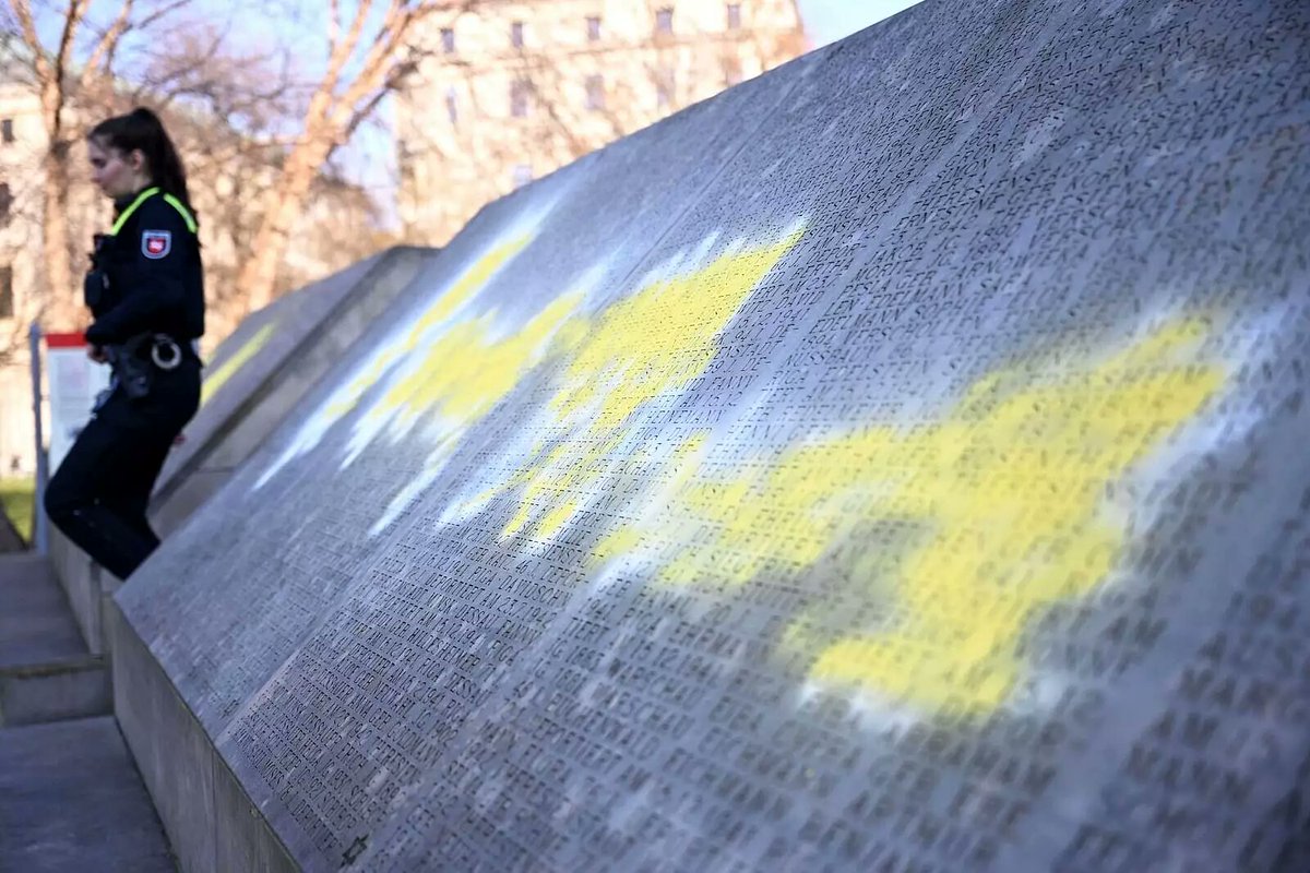 eurojewcong's tweet photo. Antisemitic graffiti was discovered on the Holocaust memorial at Opernplatz in Hanover, with hateful slogans targeting Jewish people and markings defacing the names of victims deported during the Nazi era.

Desecrating a Holocaust memorial is an act of profound disrespect, not only toward the memory of the victims, but also toward the values of remembrance and historical responsibility. Such acts seek to distort memory and undermine the duty to remember.

This incident, part of a broader pattern of attacks on memorial sites, is a stark reminder that antisemitism continues to manifest even in places dedicated to honouring the victims of the Shoah.

Those responsible must be identified and held accountable. Protecting sites of memory is essential to preserving historical truth and ensuring that such hatred is never normalised.