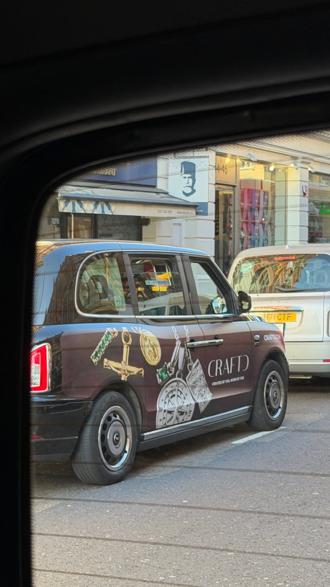 𐌃𐌀𐌍𐌍𐌙 𐌁𐌖𐌂𐌊 tweet media