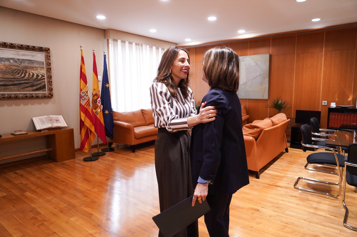 Cortes de Aragón tweet media