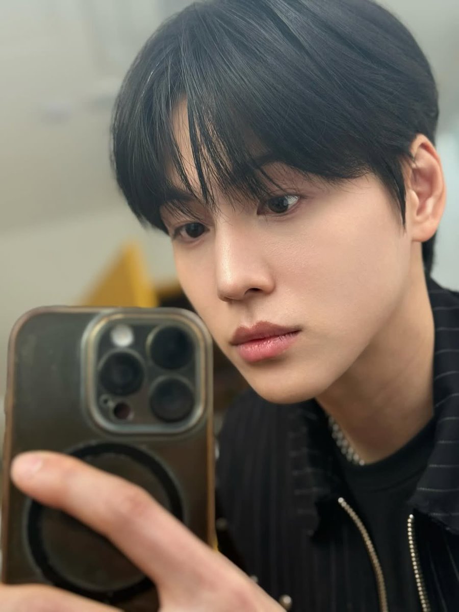kookheonholic's tweet photo. The idol version of Kim Kookheon we miss the most. Please keep singing, Kukona https://t.co/mcIs1ST7rU