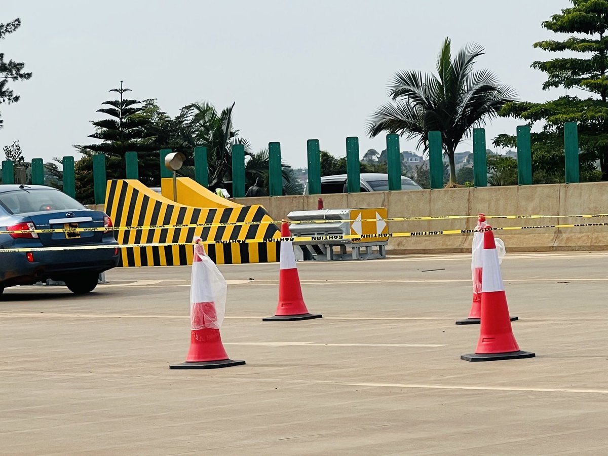 Kampala Entebbe Expressway tweet media