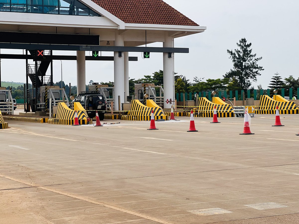 Kampala Entebbe Expressway tweet media