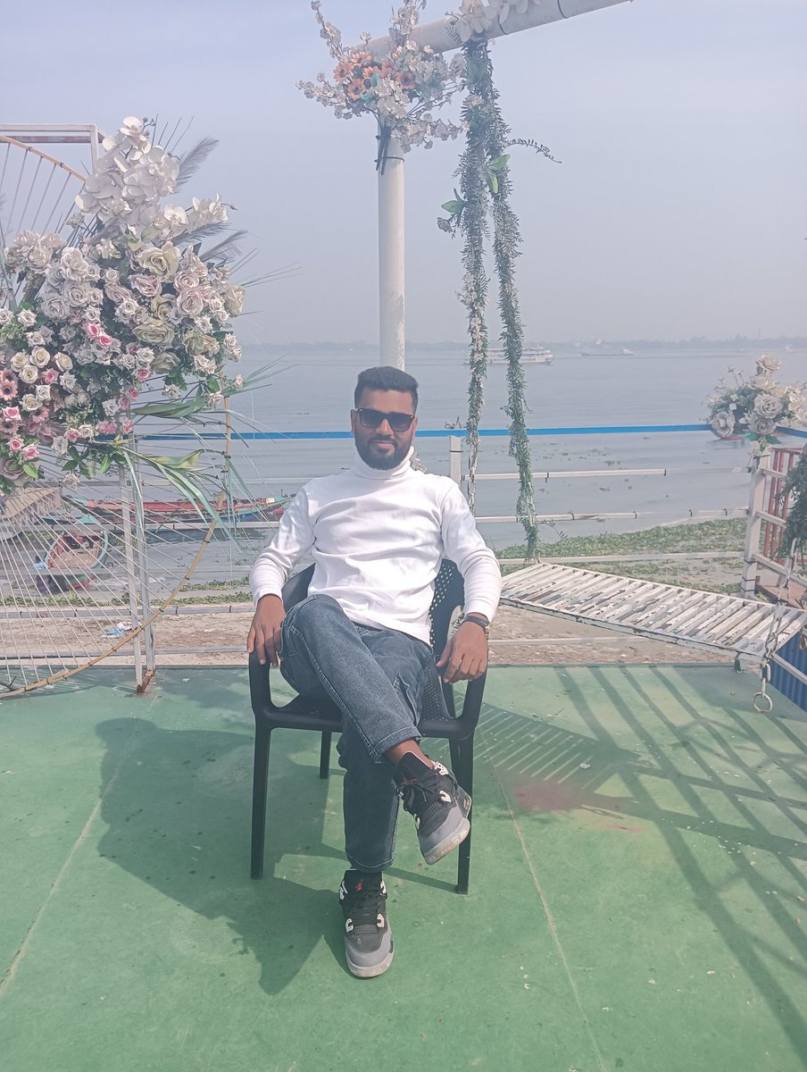 emransheikh100's tweet image. Where nature speaks, 
words are unnecessary.✅

#nature 
#river🇧🇩
#meghna