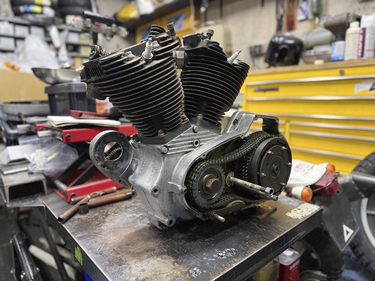 step16branch tweet media