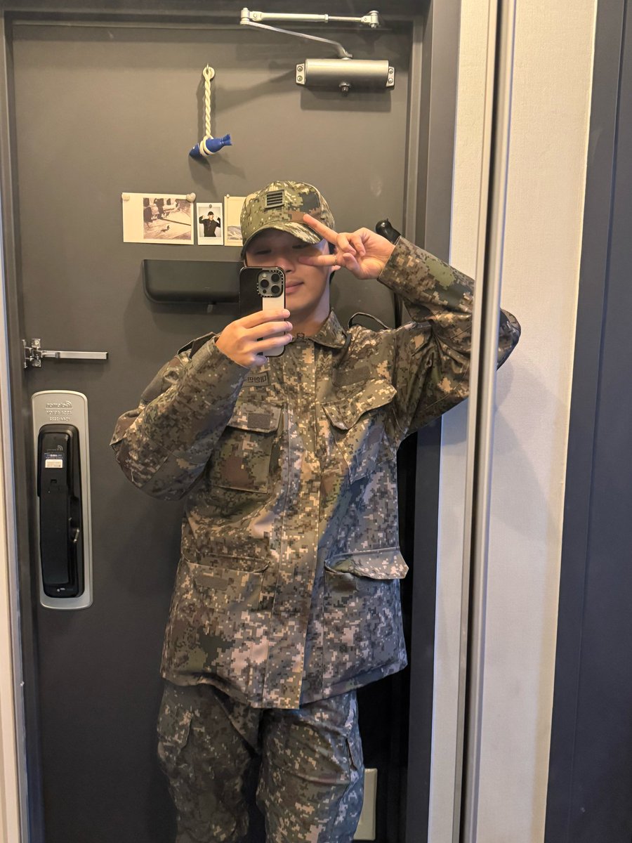 myluvs1k's tweet photo. 제발이라는감정 https://t.co/YX0H58xEQm