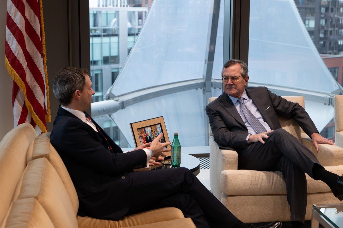 Ambassador Warren Stephens tweet media