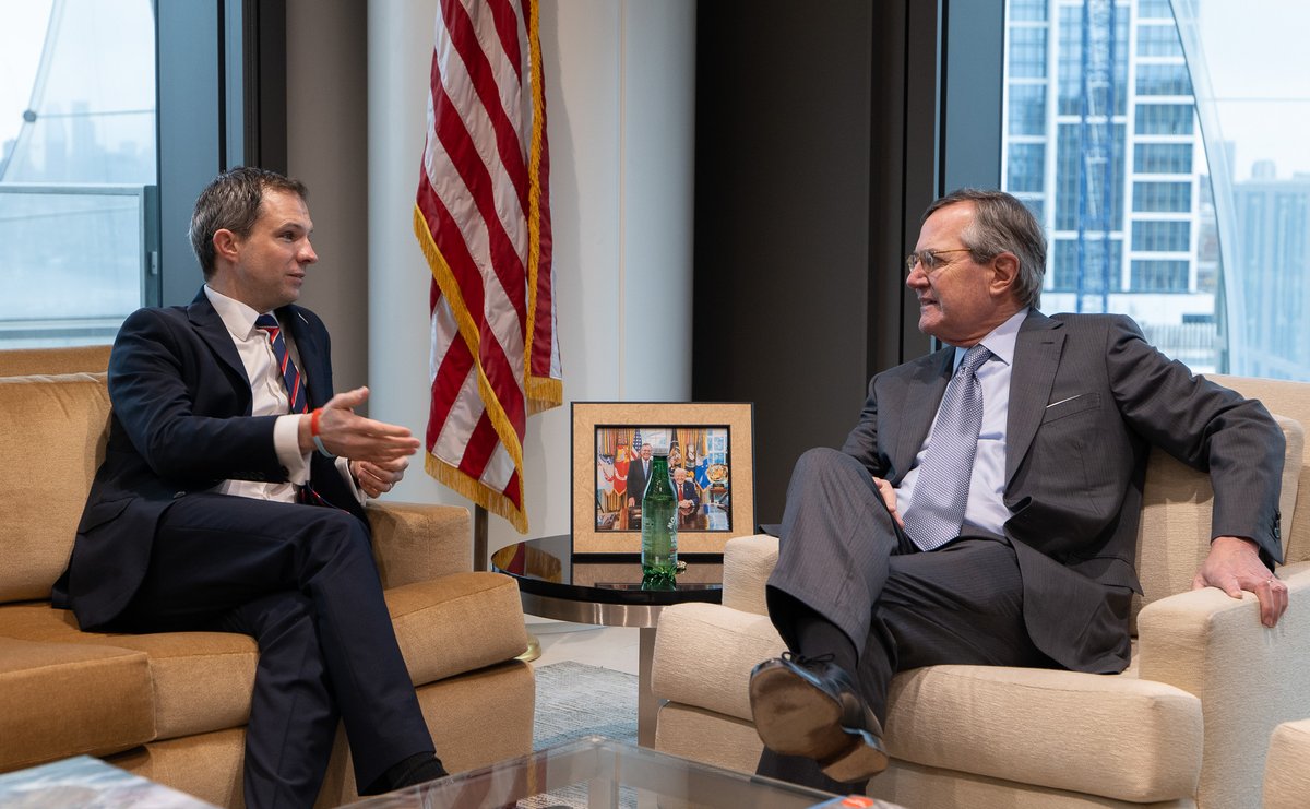 Ambassador Warren Stephens tweet media