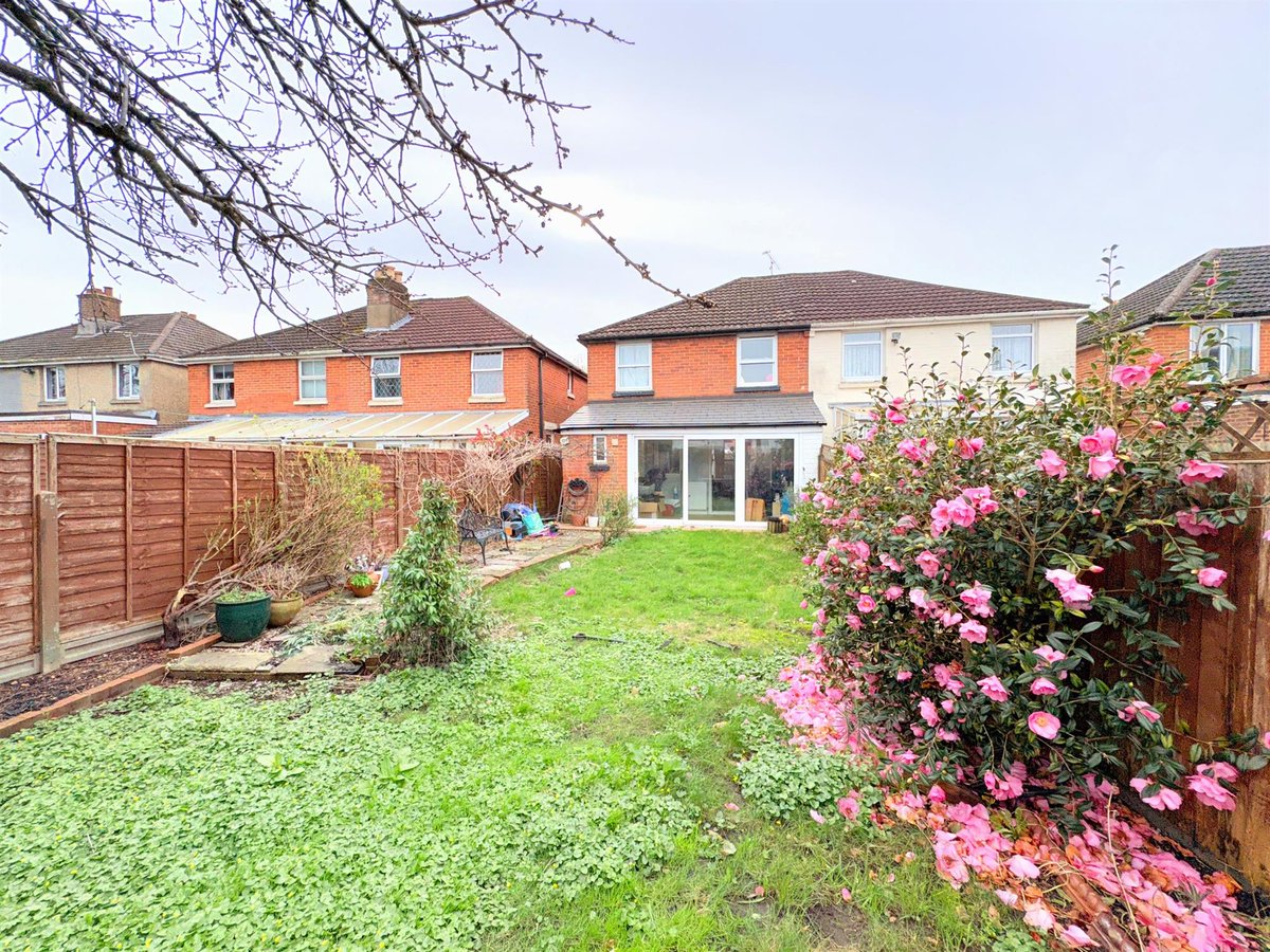 Field Palmer Estate Agents tweet media