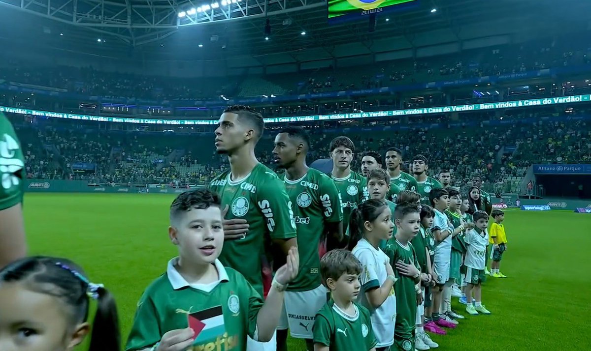 Antifa_Ultras tweet media