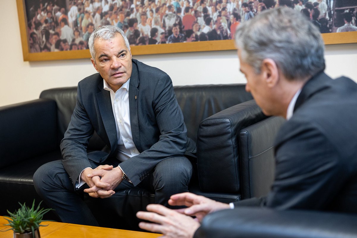 BojanPožar tweet media