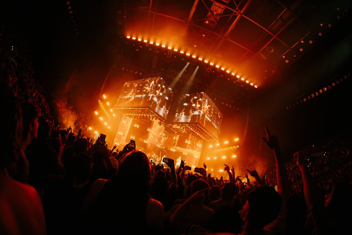 LINKIN PARK tweet media