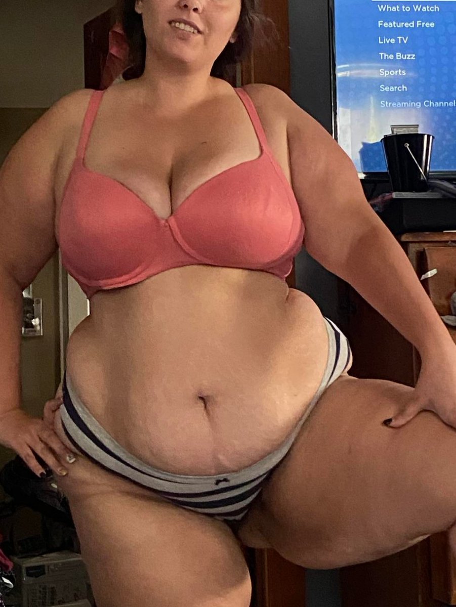 abigailgray256's tweet photo. What’s one filthy thing you’ve always wanted to do to a thick girl like me? 😉

Don't be shy, tell me in the replies! 👀

For more thickness, be sure to sub to my OF! Link in bio 💋 https://t.co/VYRVG55b17
