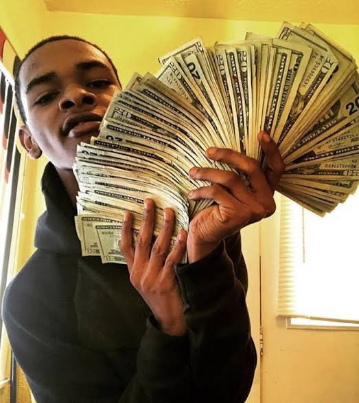 Dinakar Mahale ☀️ tweet media