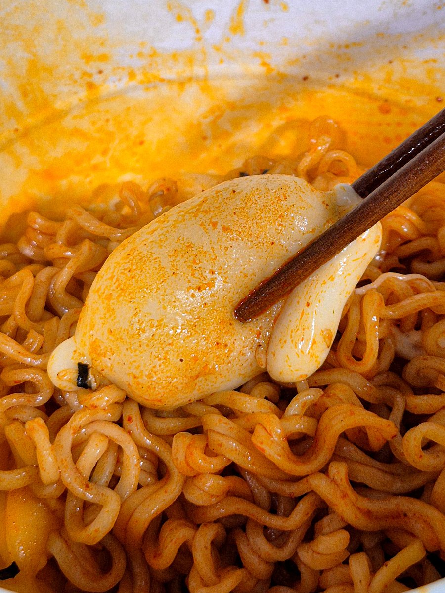 보끼밥 tweet media