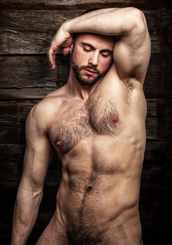 Mister Race Bannon tweet media