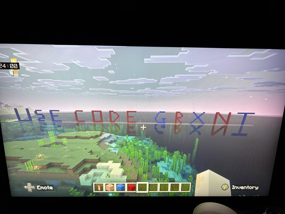 NTHRCRAM's tweet photo. @RealGrxnt @GFuelEnergy Need some g fuel to much energy to make this. USE CODE GRXNT IN THE FORT ITEM SHOP!!!! https://t.co/LFiXYAiTgK