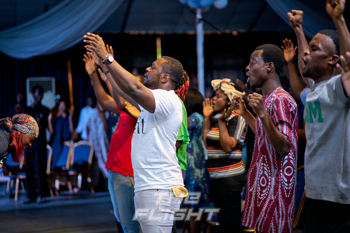 YoungFemo_'s tweet photo. Worship, impartation, and prophetic service - that's what The Flight is all about! 💫 
Don't miss it on April 25th. 

House7, Plot 2/3 Kudirat Abiola Way, First Bank Bus Stop, Oregun, Lagos.

#TheFlightLagos4.0 https://t.co/KEH927sbJb