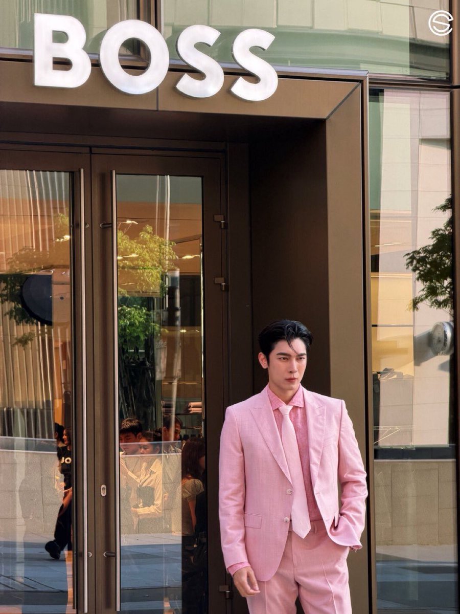 MewSuppasit Trendsetter tweet media