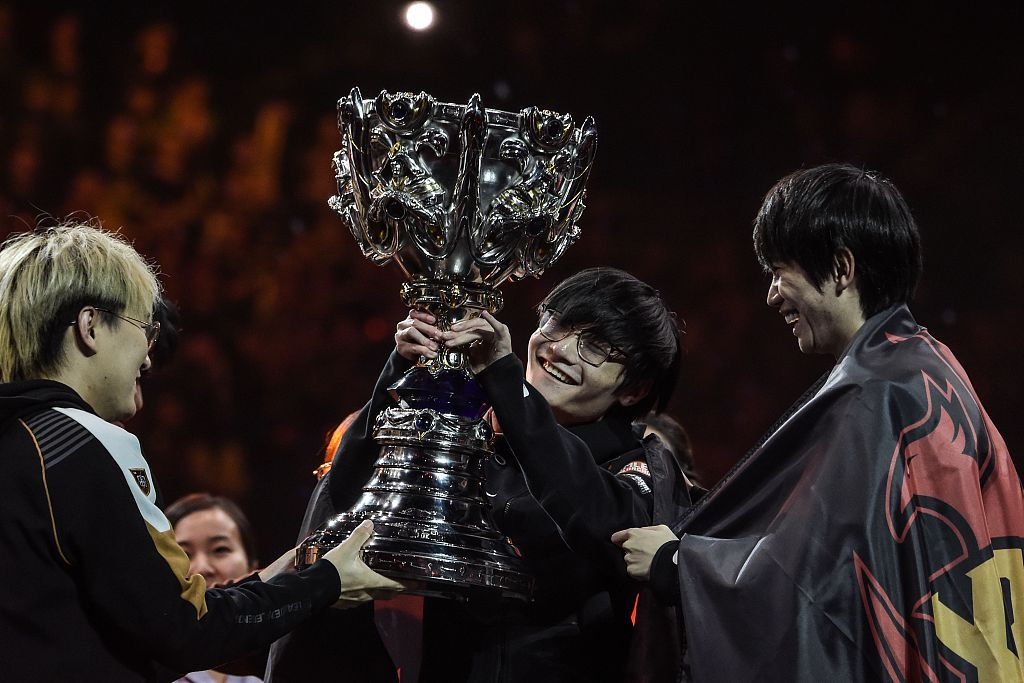 Troubleinc. tweet media